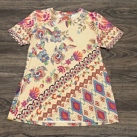JOHNNY WAS Top Women Med. Floral Zakis Crewneck Bamboo Stretch Short Sleeve - Picture 1 of 7